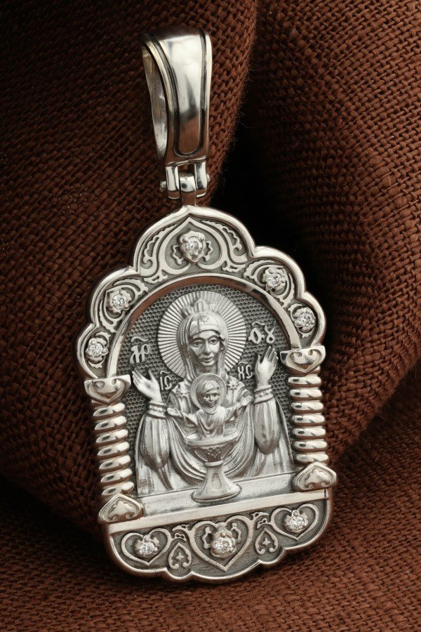 Образок из белого золота c бриллиантами