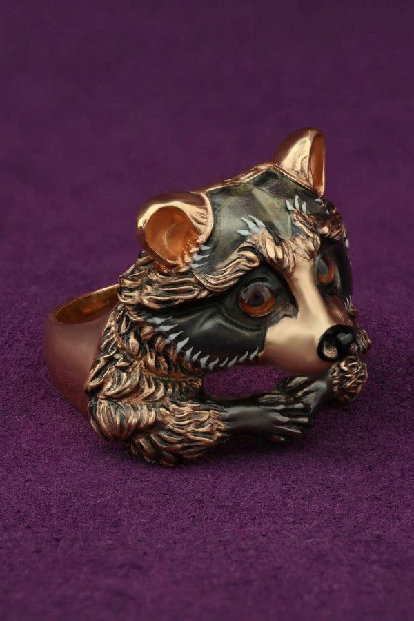 Кольцо из золота c эмалью