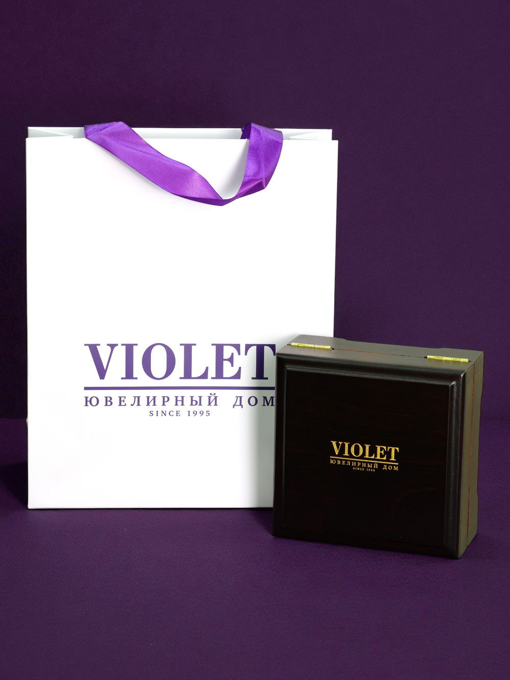 Серьги из золота c бриллиантами