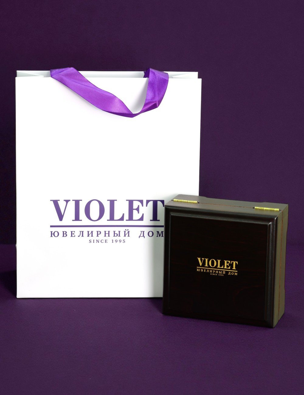 Серьги из белого золота c бриллиантами