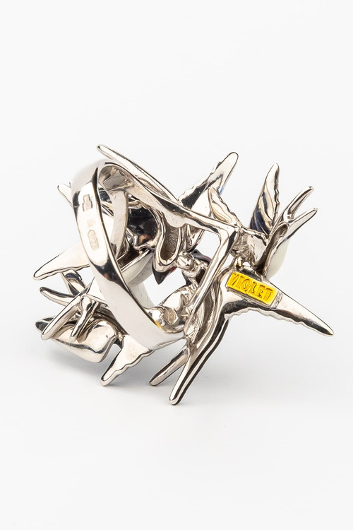 Кольцо из белого золота c эмаль