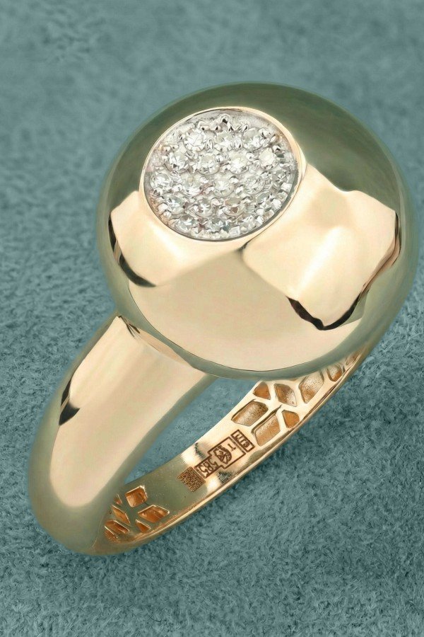 Кольцо из золота c бриллиантами