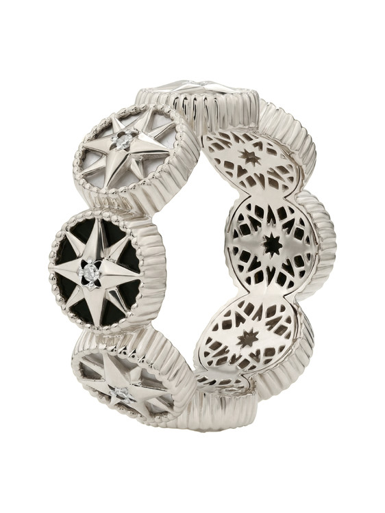 Кольцо из белого золота c бриллиантами, ониксом и перламутром