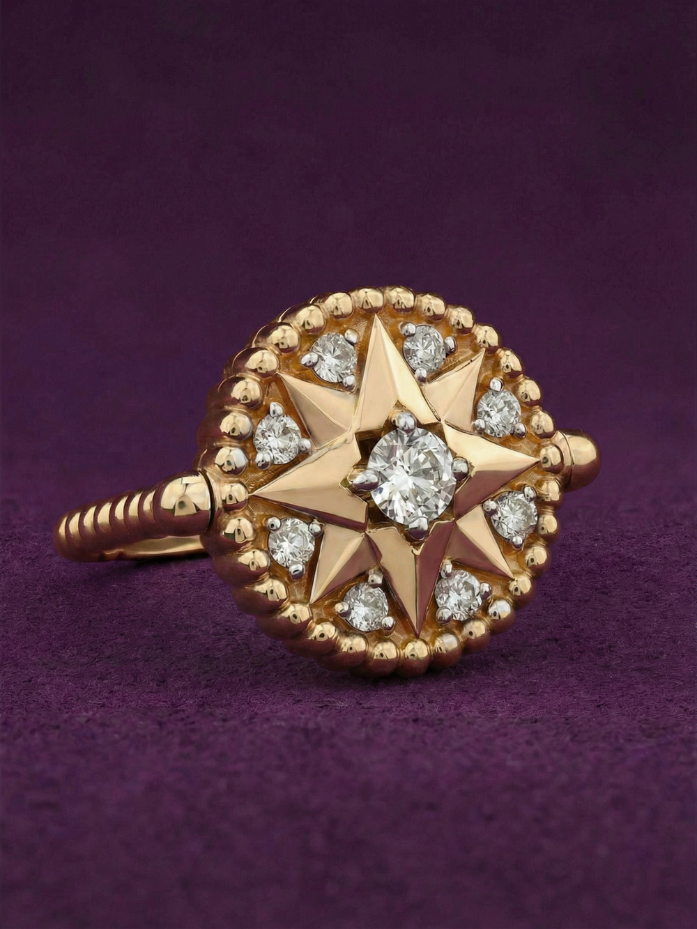 Кольцо из лимонного золота c бриллиантами