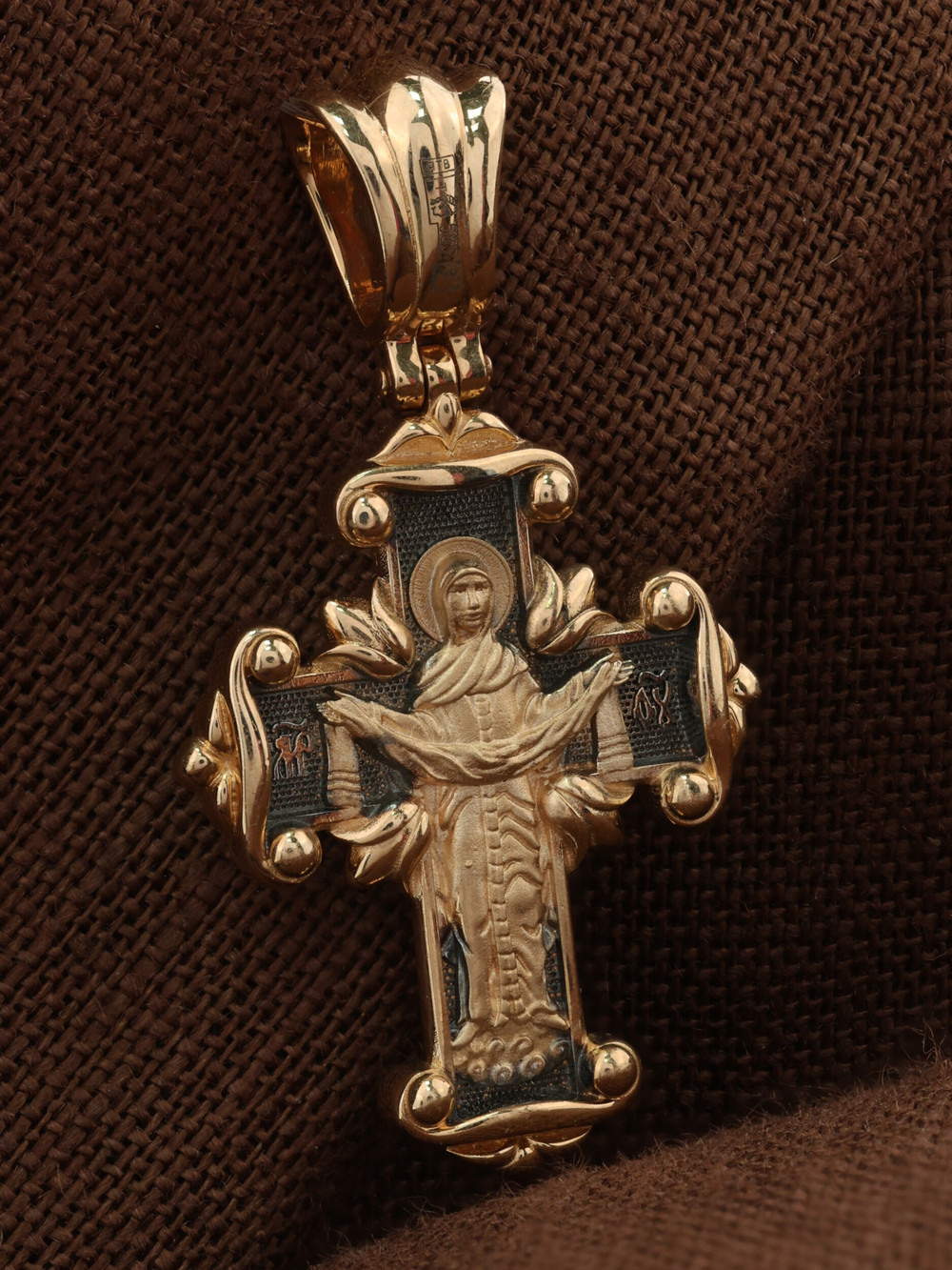 Крест из золота