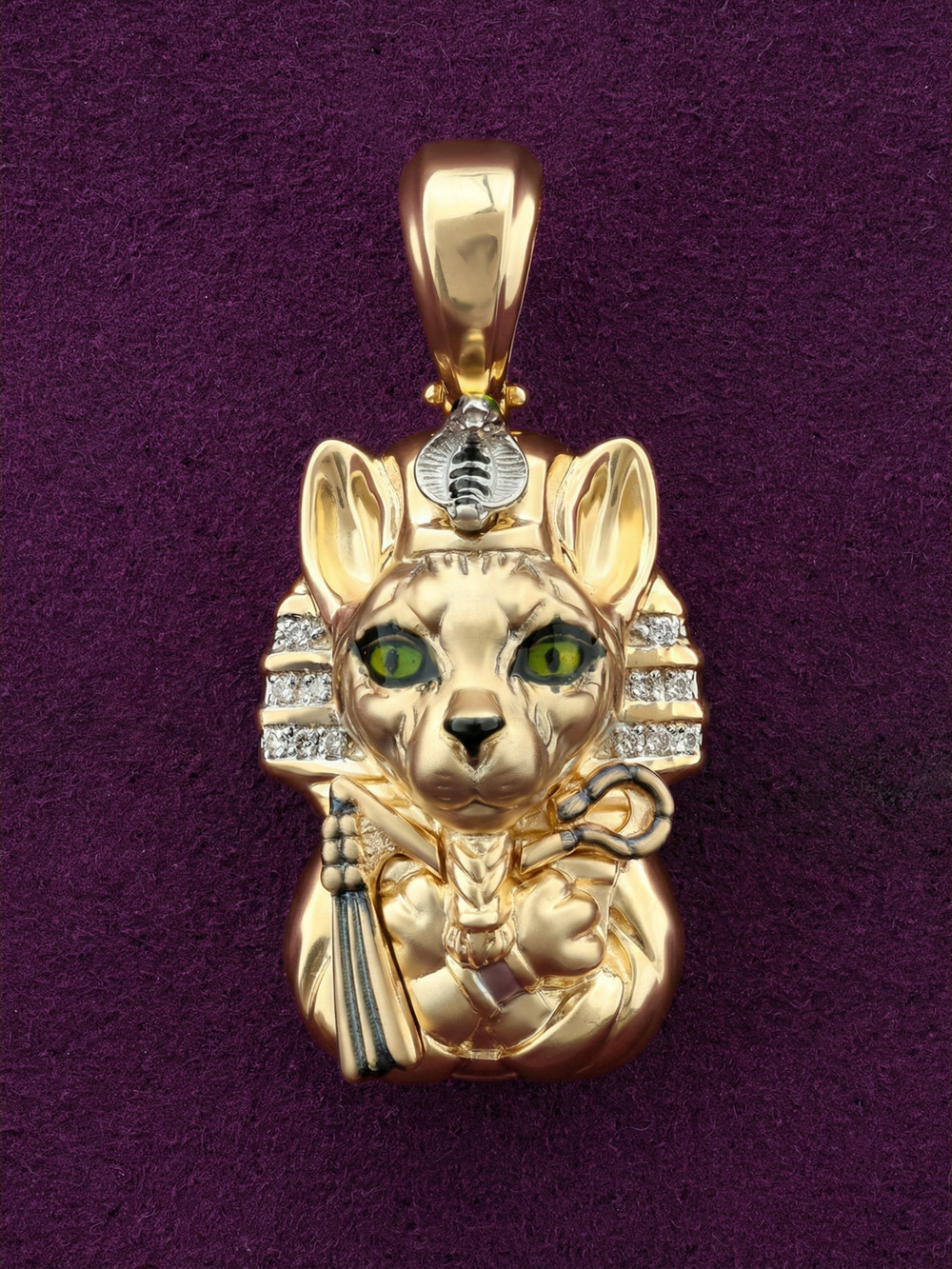 Подвеска из лимонного золота c эмаль , бриллиантами и рубином