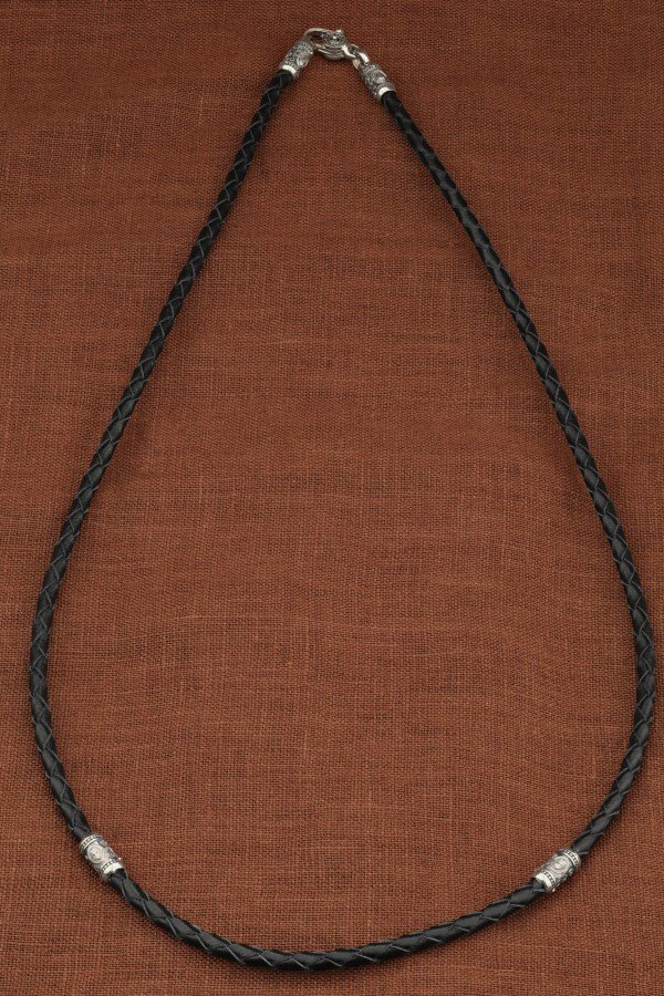 Гайтан из белого золота