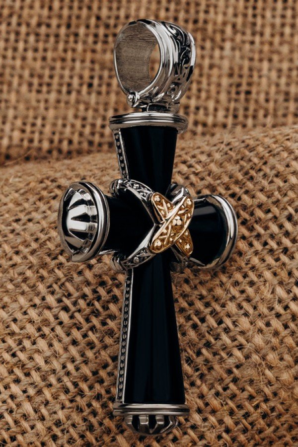 Крест из серебра и золота c ониксом и рубином