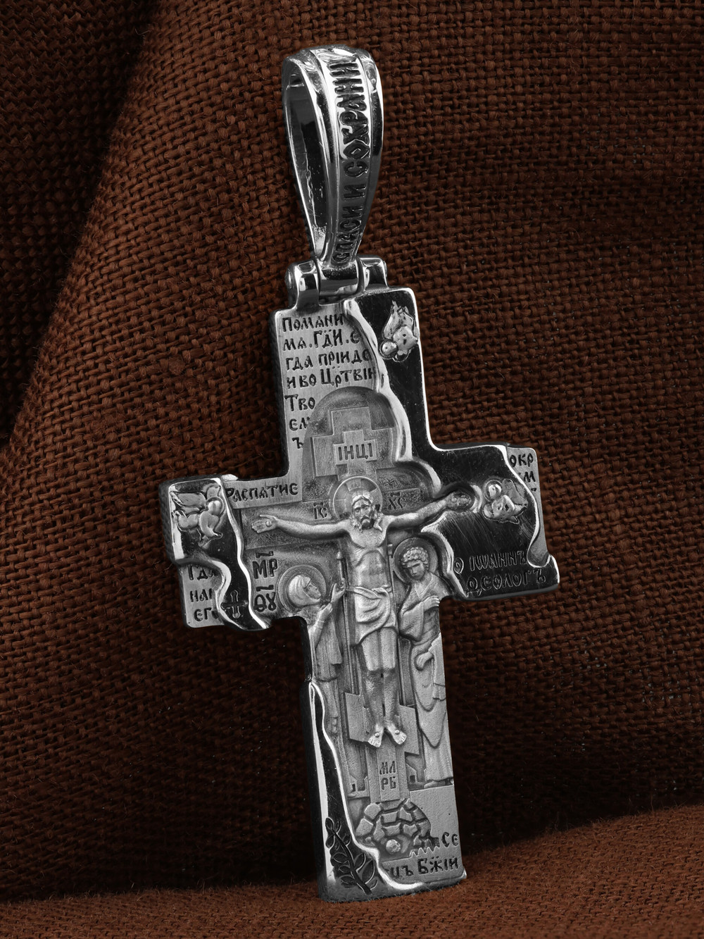 Крест из белого золота