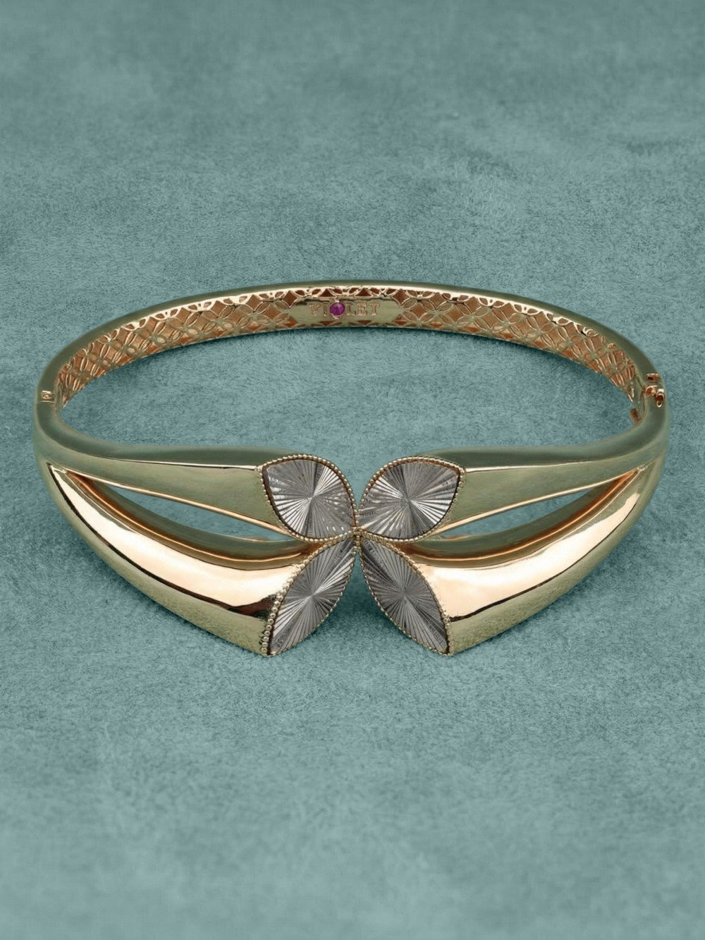 Браслет из золота c рубином