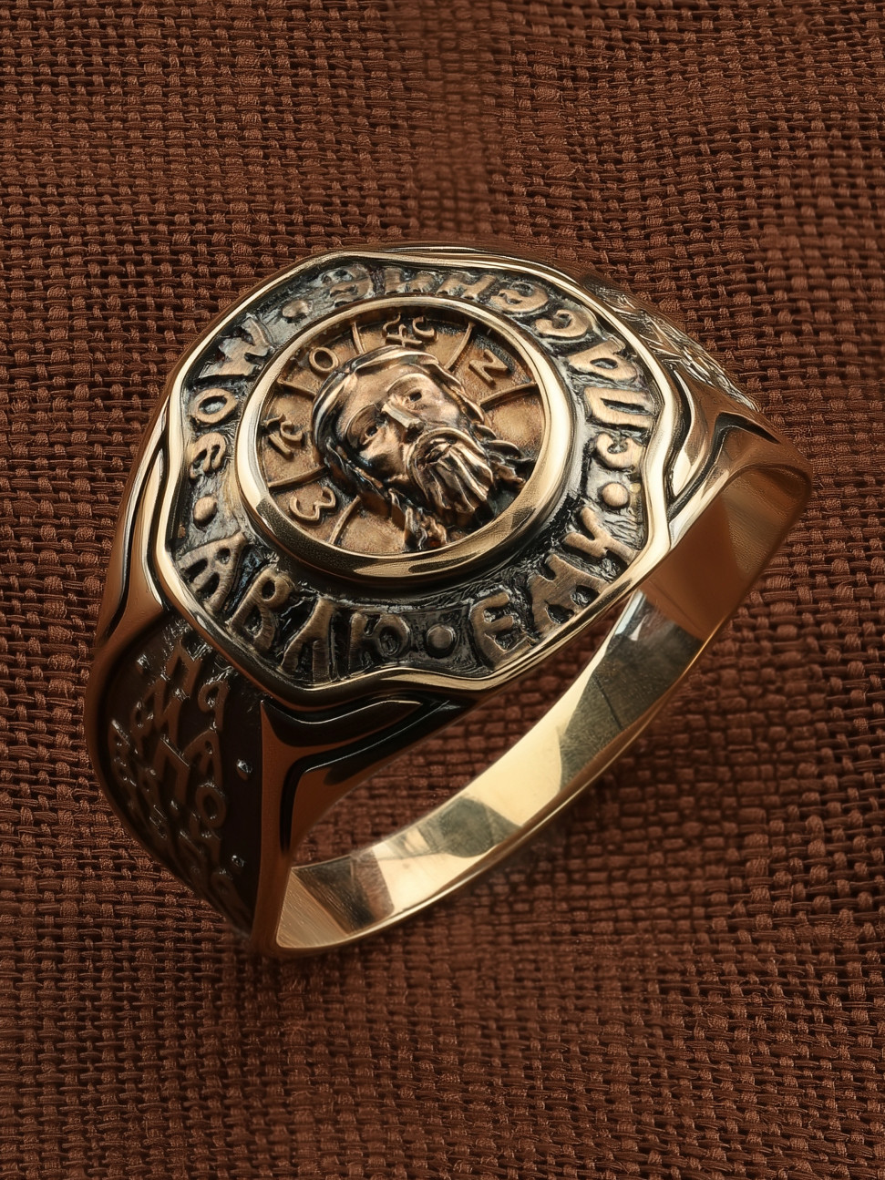 Кольцо из золота