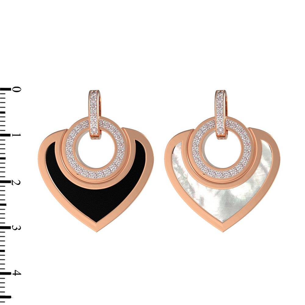 Подвеска из золота c бриллиантами, ониксом и перламутром