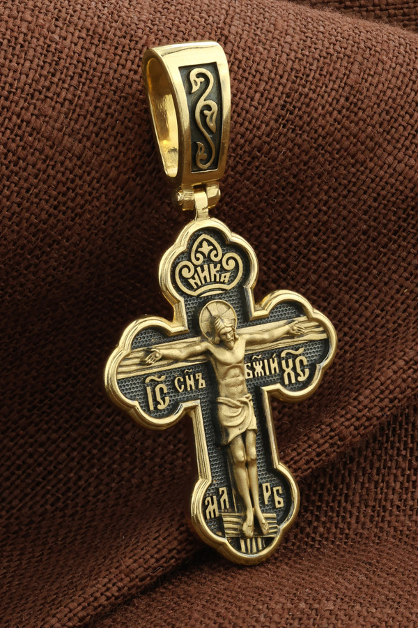 Крест из лимонного золота