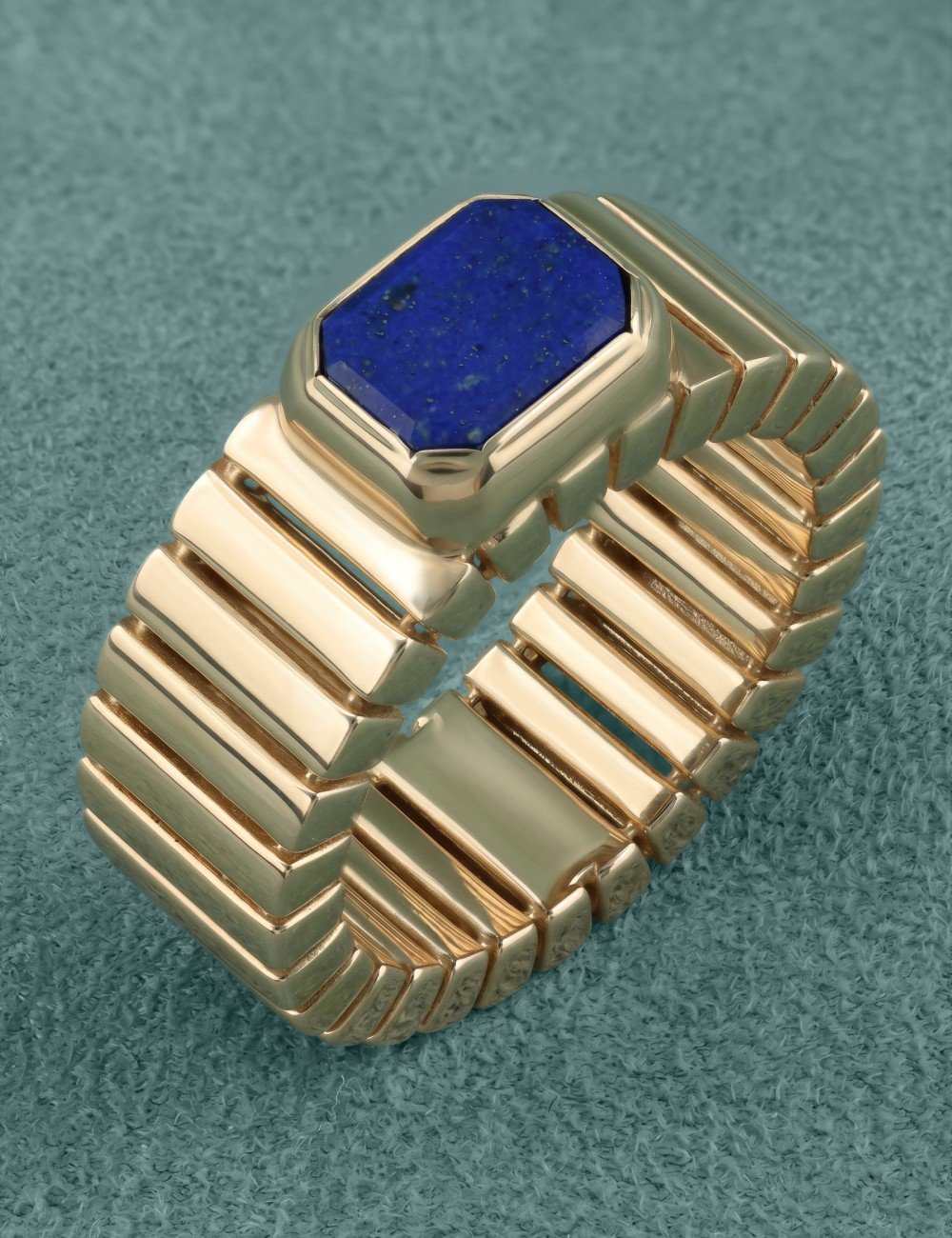 Кольцо из золота c лазуритом