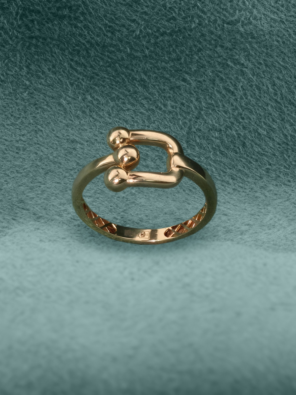 Кольцо из золота