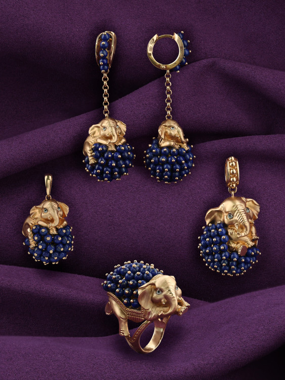 Подвеска из золота c эмаль и лазуритом