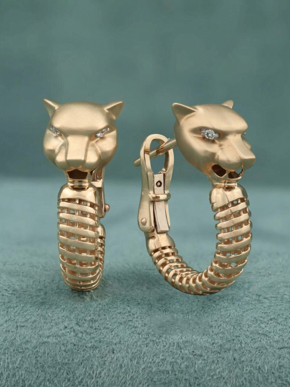 Серьги из золота c бриллиантами