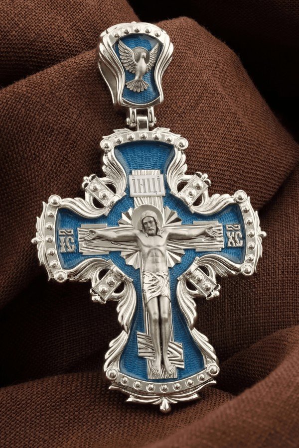 Крест из белого золота c эмаль