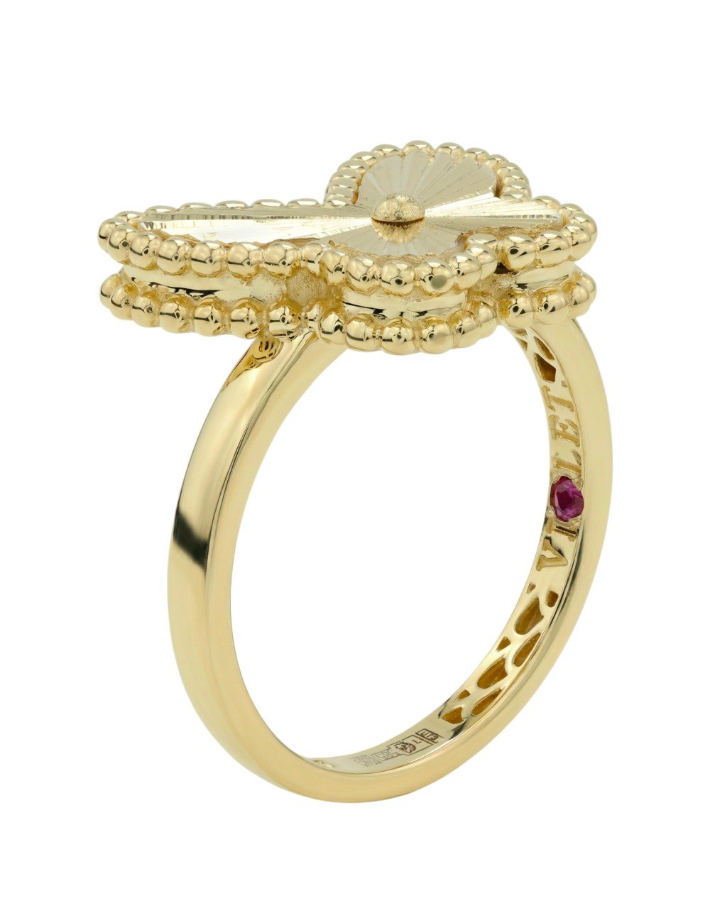 Кольцо из лимонного золота c рубином
