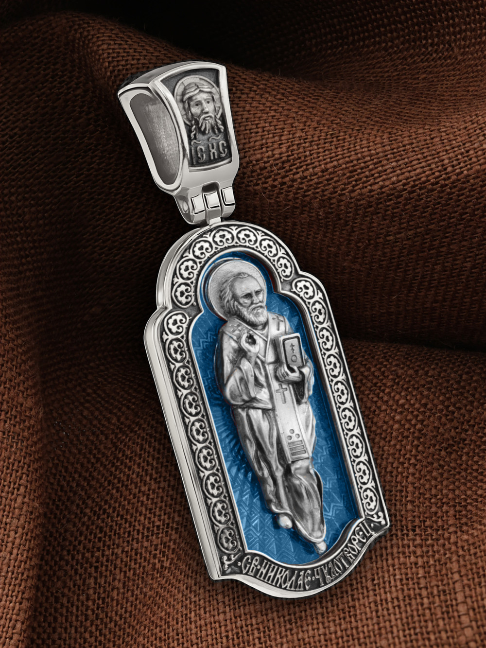 Образок из белого золота c эмаль