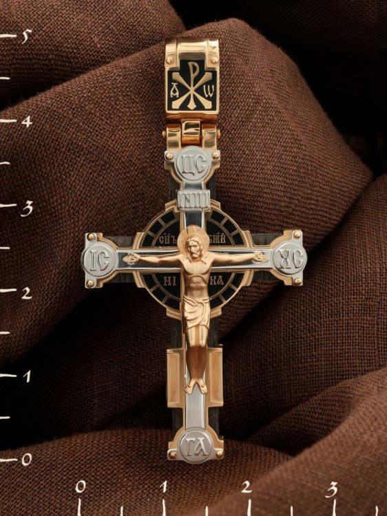 Крест из золота c эмаль и эбеновым деревом