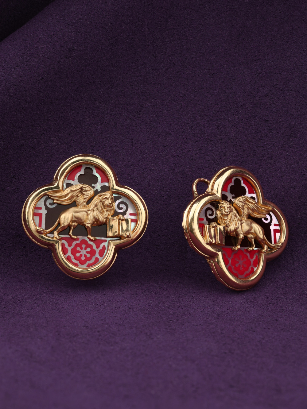 Серьги из золота c эмаль и перламутром