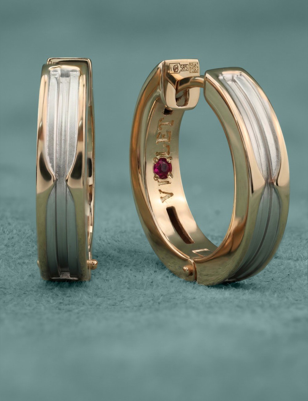 Серьги из золота c рубином