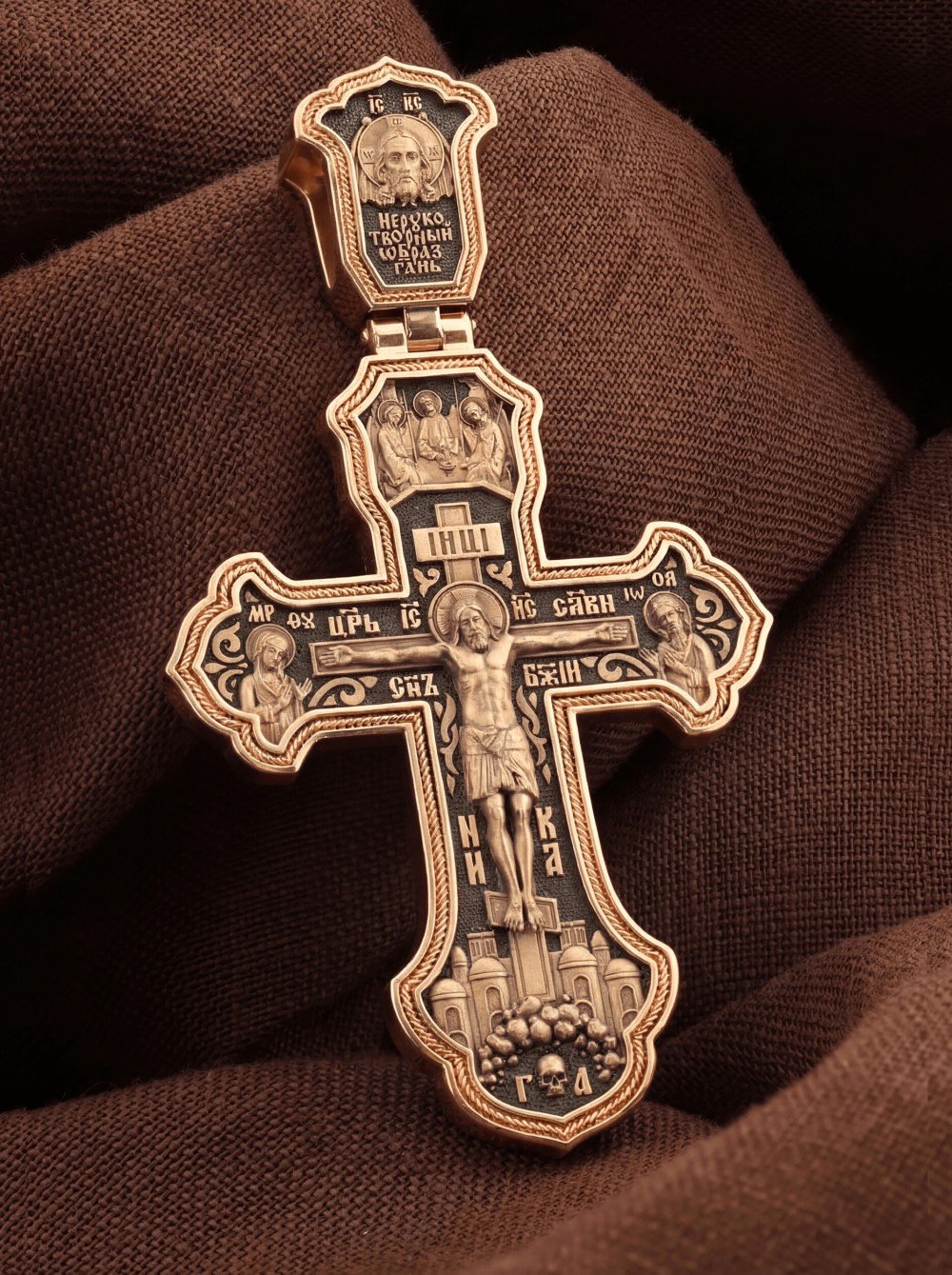 Крест из золота