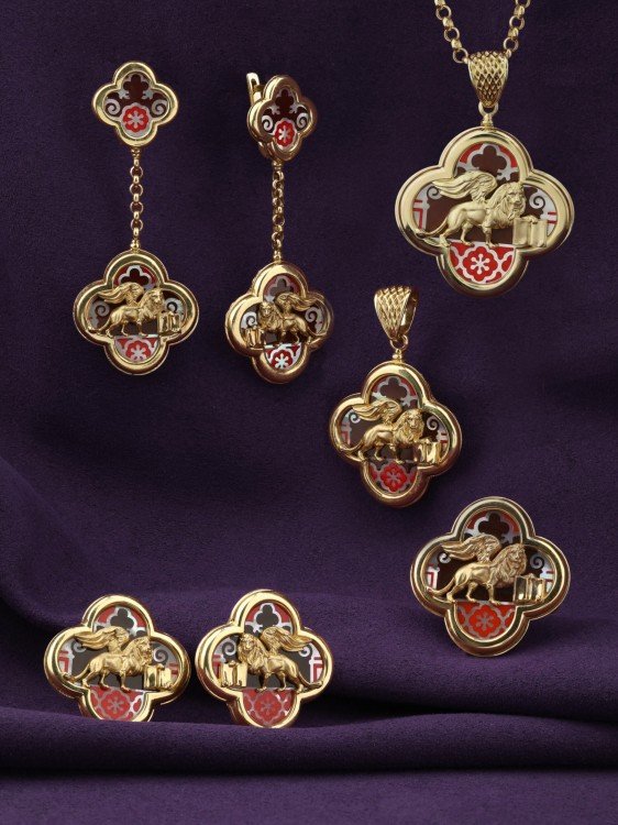 Подвеска из лимонного золота c эмаль и перламутром