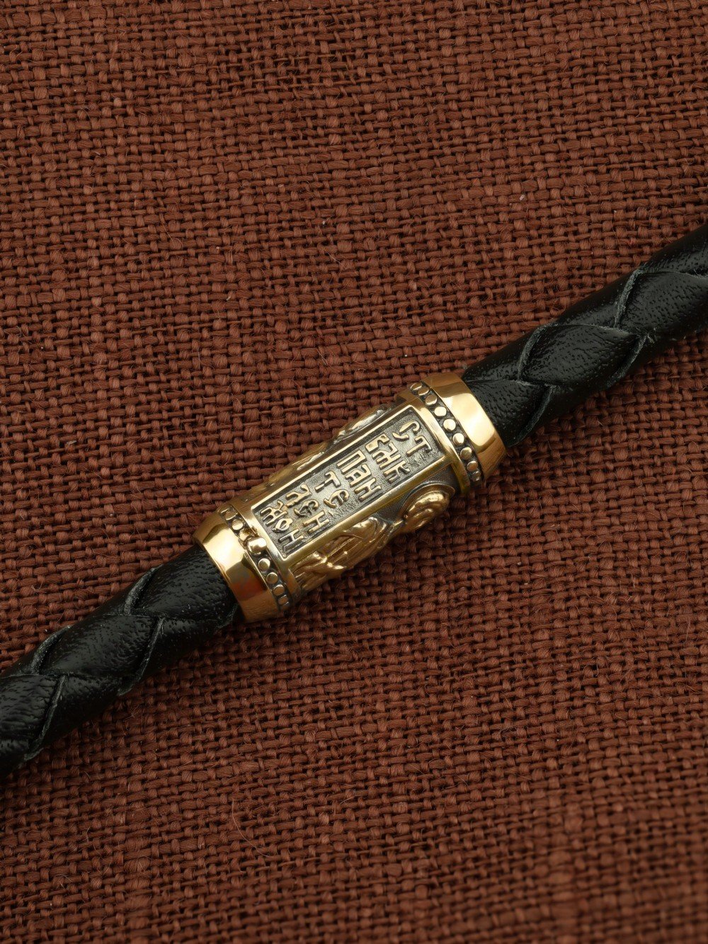 Гайтан из лимонного золота c кожаным шнурком