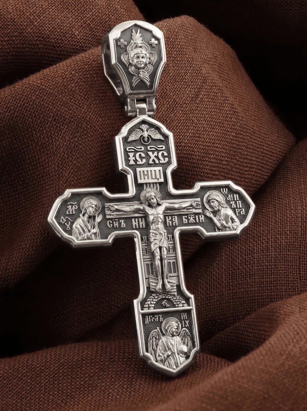 Крест из белого золота