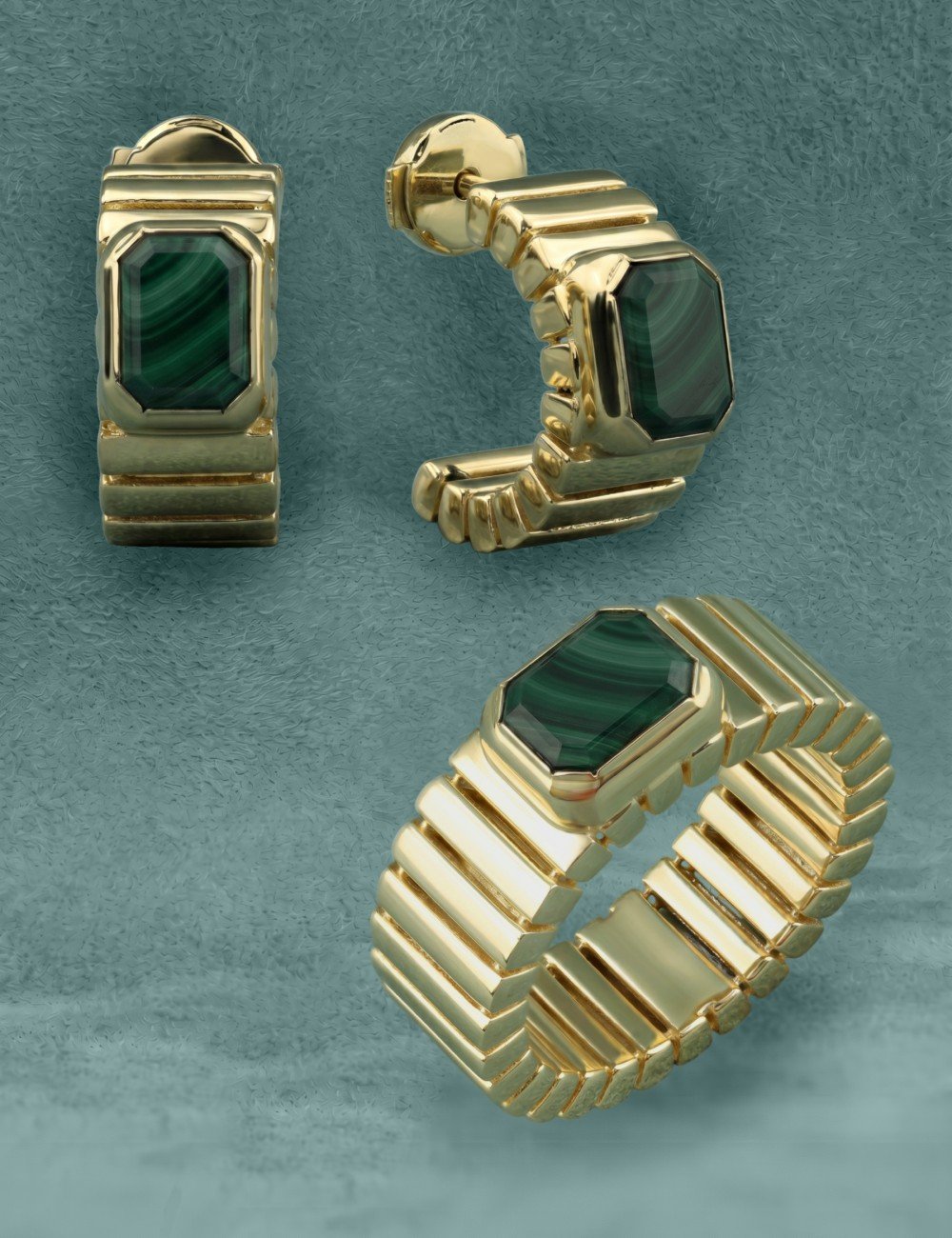 Кольцо из лимонного золота c малахитом