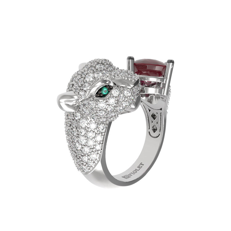Кольцо из белого золота c бриллиантами, рубином и изумрудом