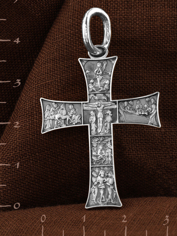 Крест из белого золота