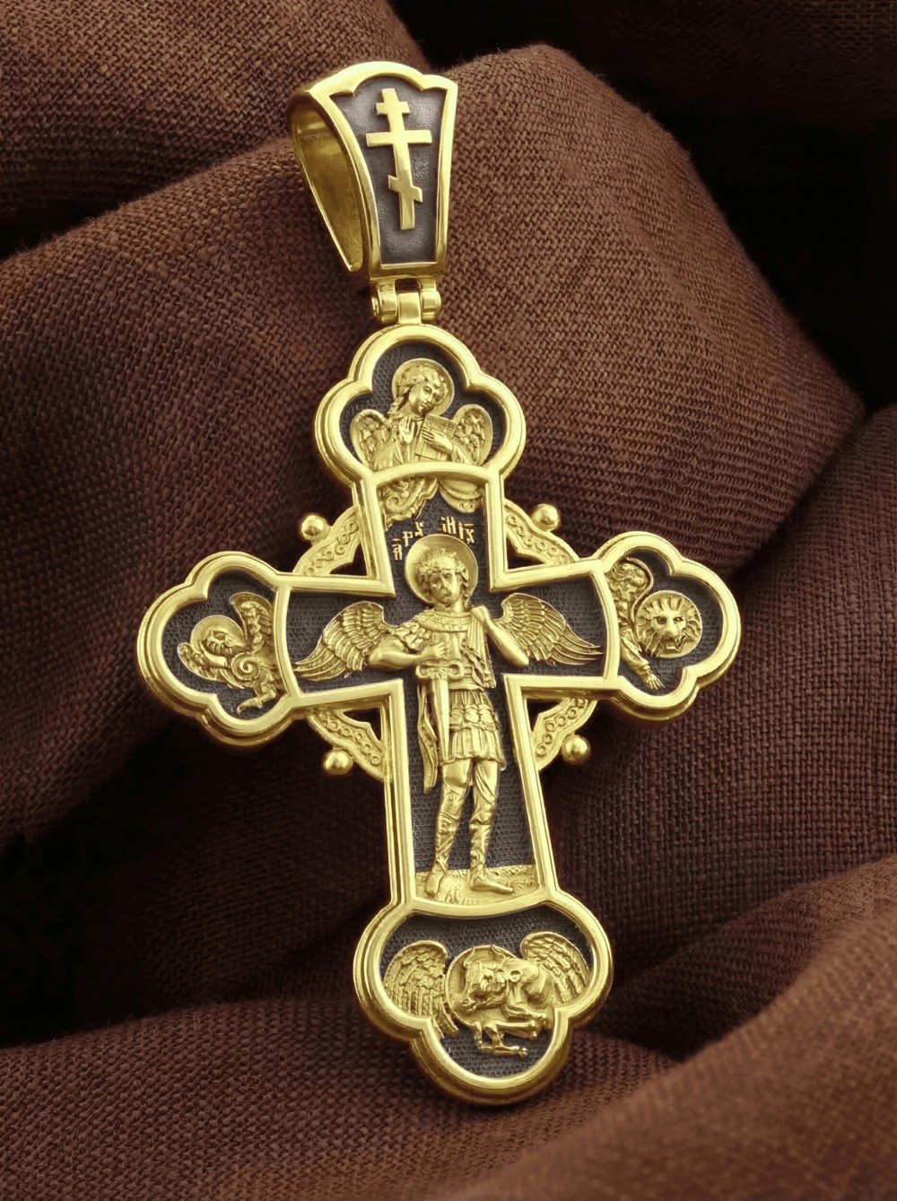 Крест из лимонного золота