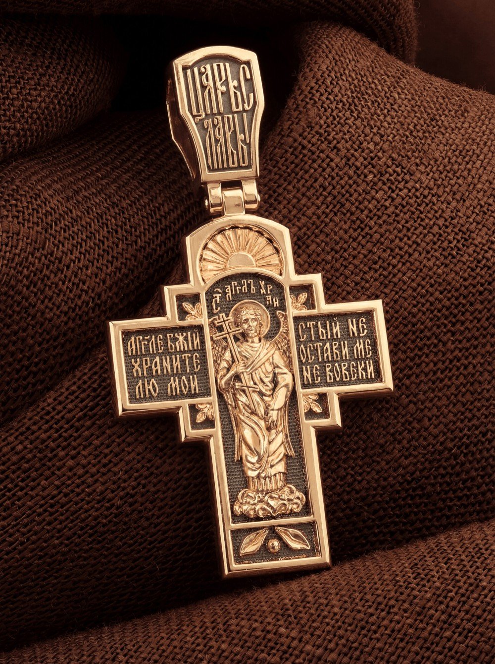Крест из золота