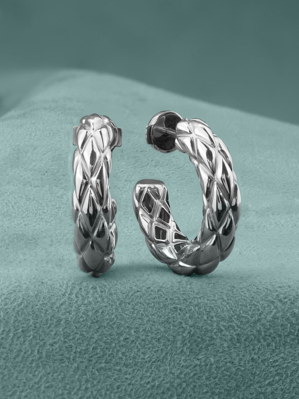 Серьги из белого золота