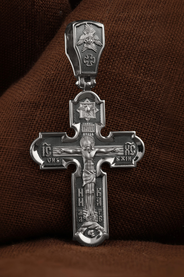 Крест из белого золота