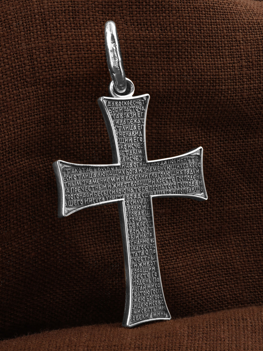 Крест из белого золота