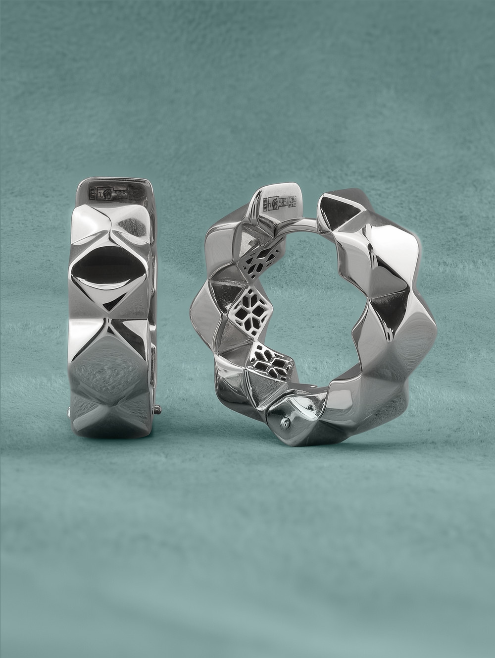 Серьги из белого золота