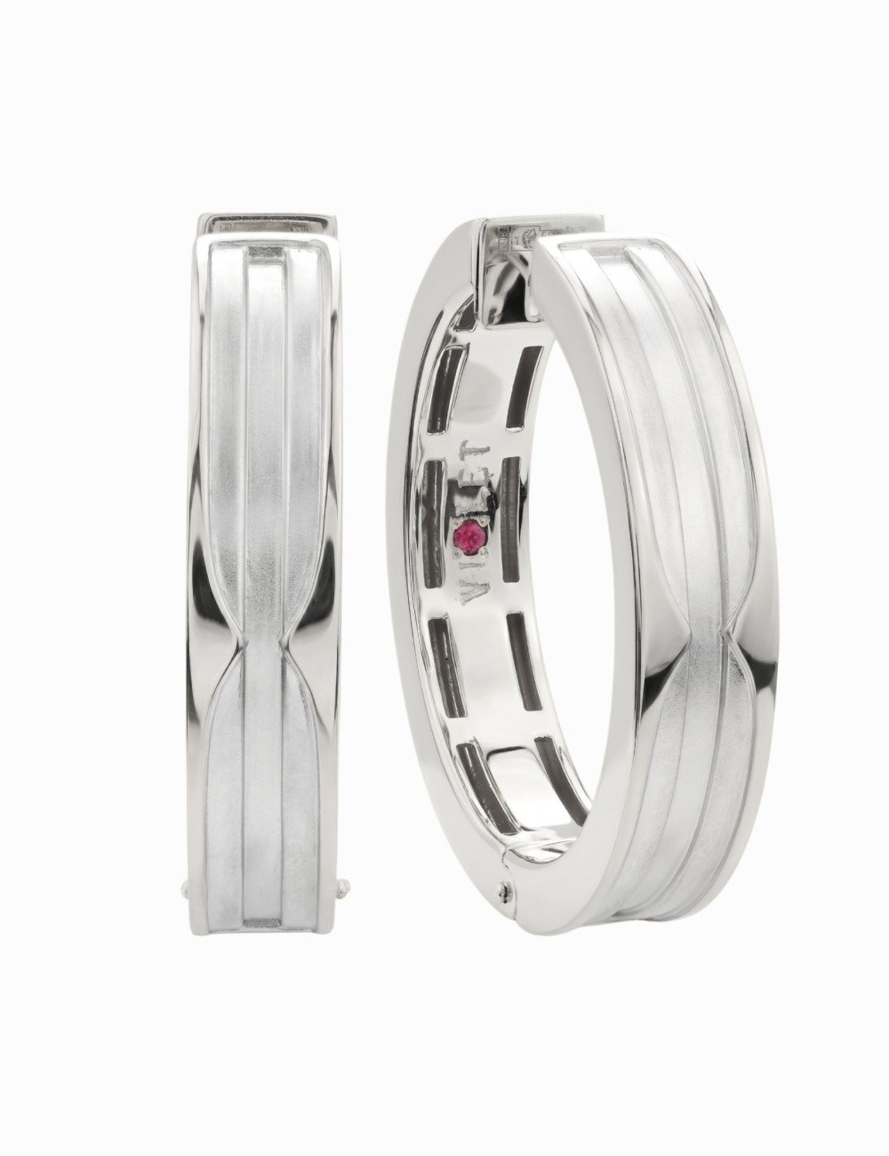 Серьги из белого золота c рубином