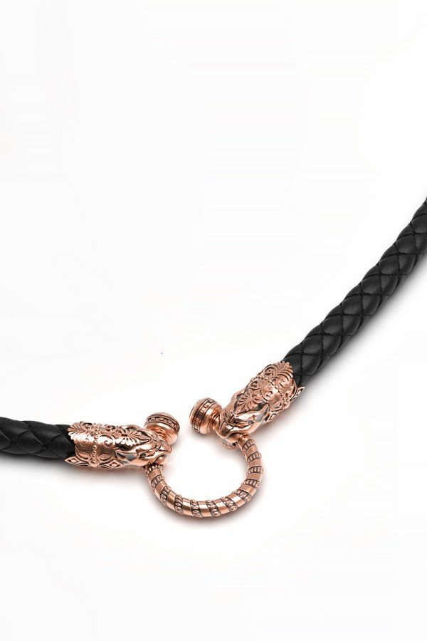 Шнурок кожаный из золота c кожаным шнурком