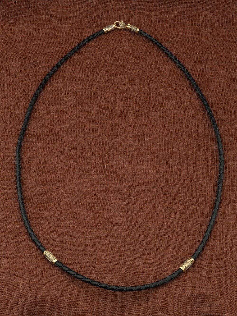 Гайтан из лимонного золота c кожаным шнурком