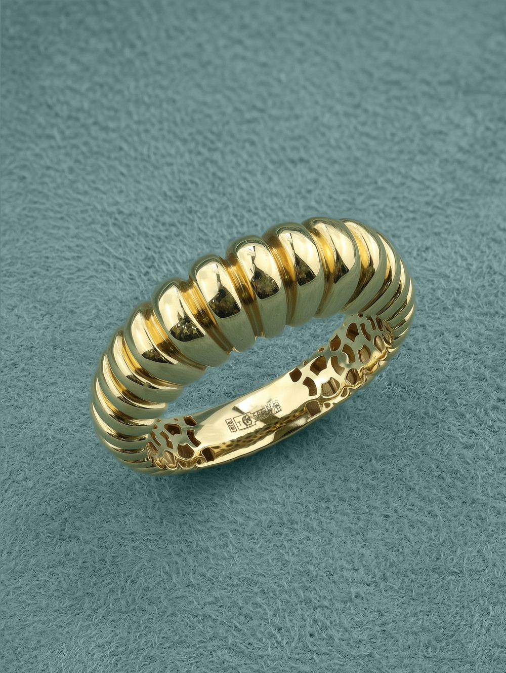 Кольцо из лимонного золота