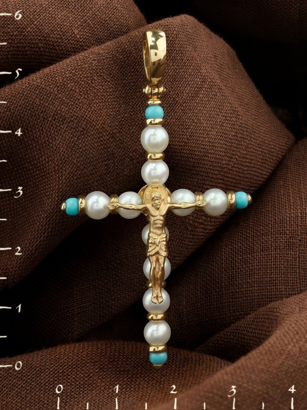 Крест из лимонного золота c жемчугом и бирюзой