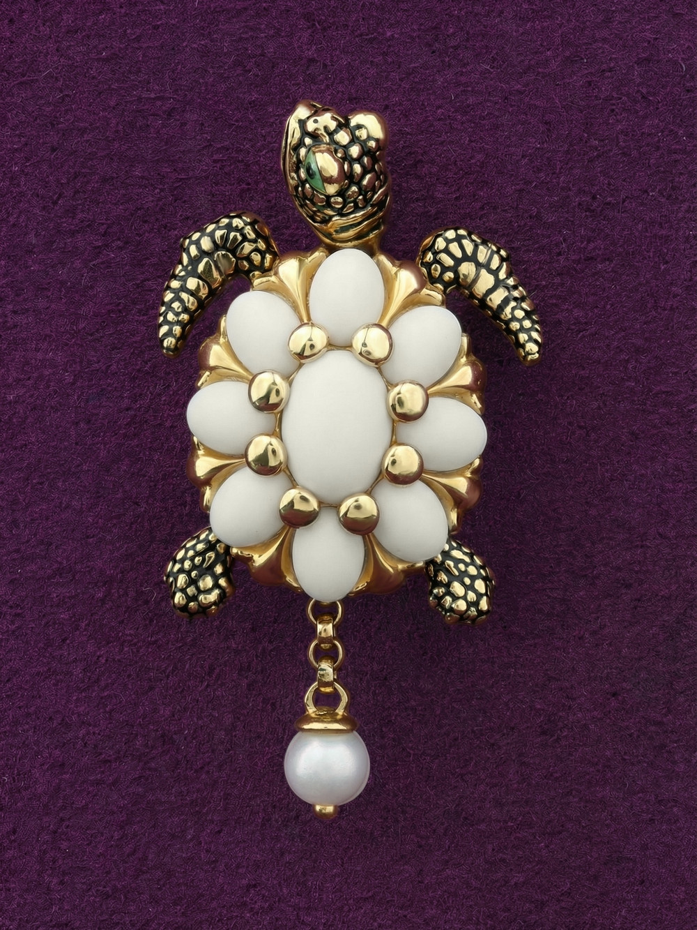 Подвеска из лимонного золота c эмаль , жемчугом и бивнем мамонта