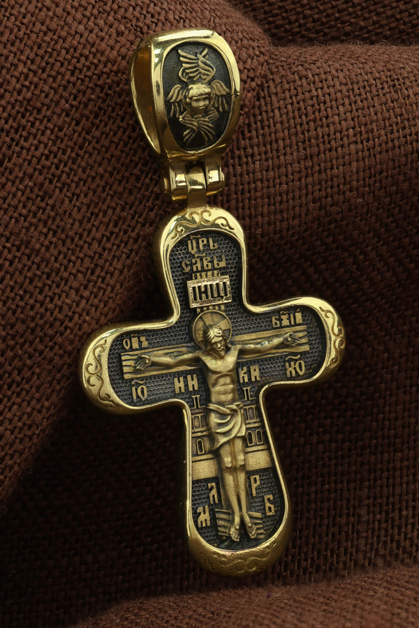 Крест из лимонного золота