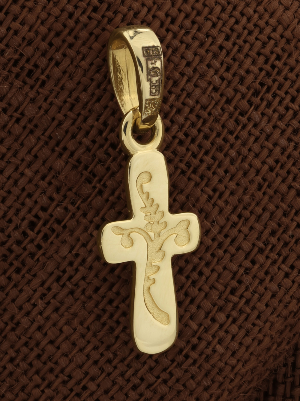 Крест из лимонного золота