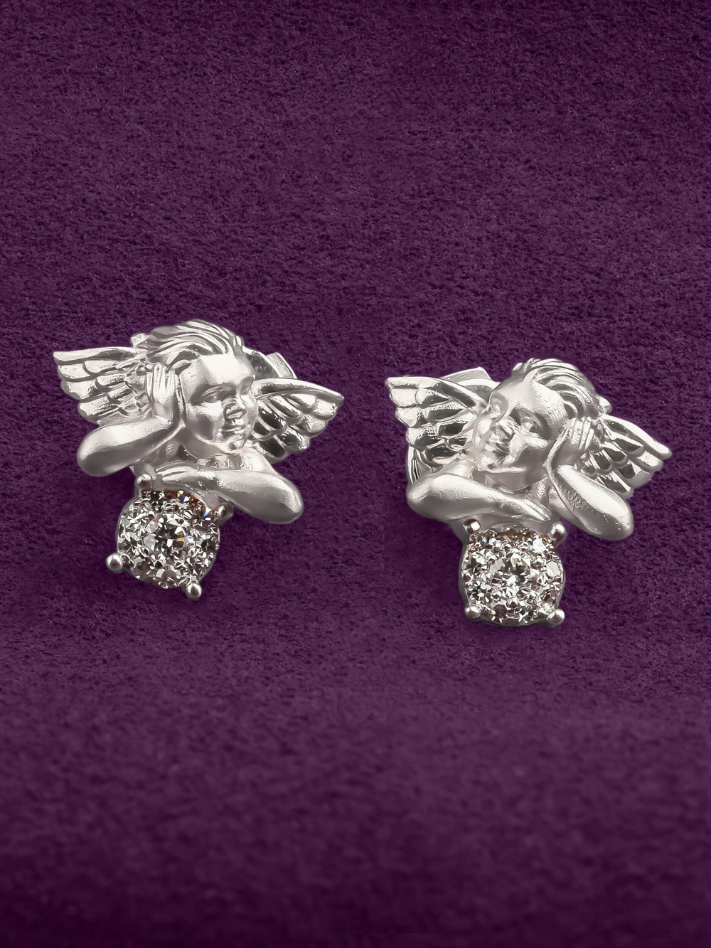 Серьги из белого золота c бриллиантами