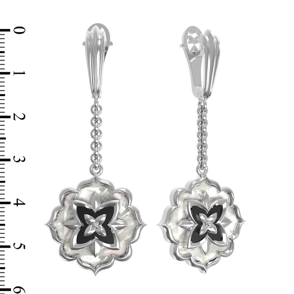 Серьги из белого золота c ониксом и перламутром